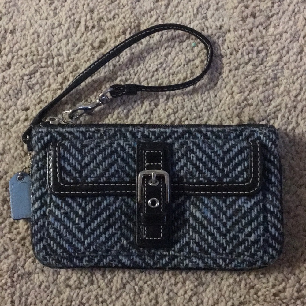 Tweed Coach Wrislet